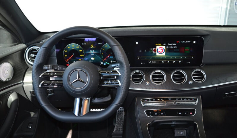 Mercedes-Benz E 300 de 4MATIC T-Modell Austria Edition voll